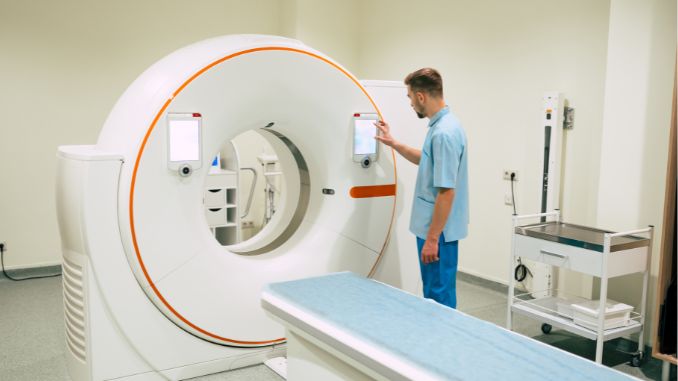 MRI (Magnetic Resonance Imaging) 