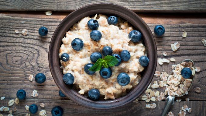 Berry Blast Oatmeal - healthy cereal for weight loss